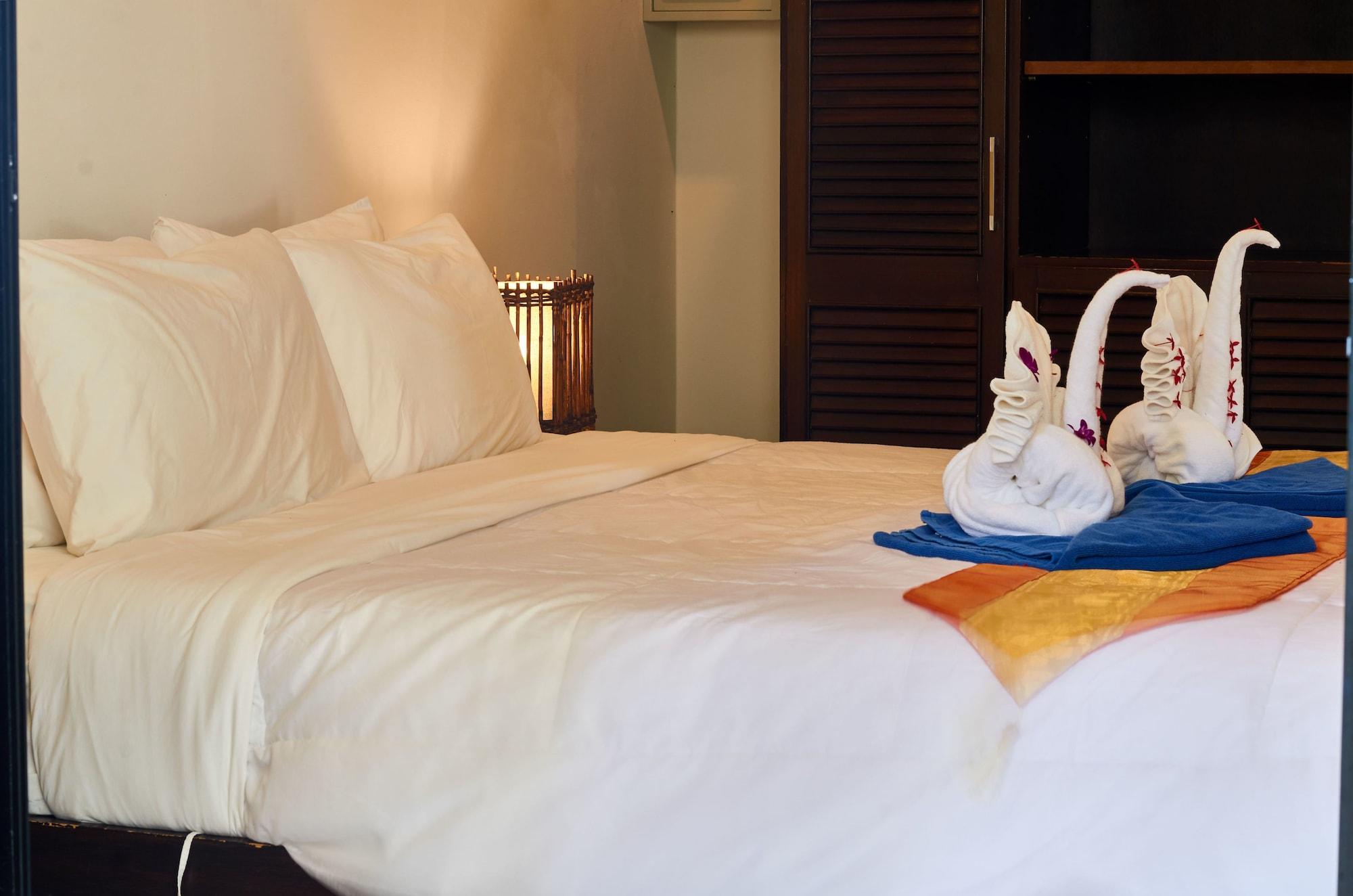 Phuket Riviera Отель 3*