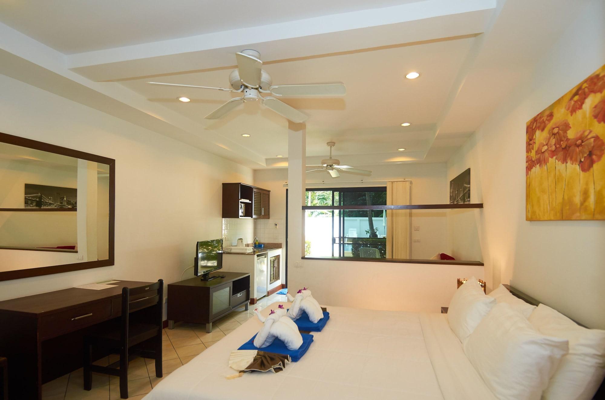 Phuket Riviera Отель 3*