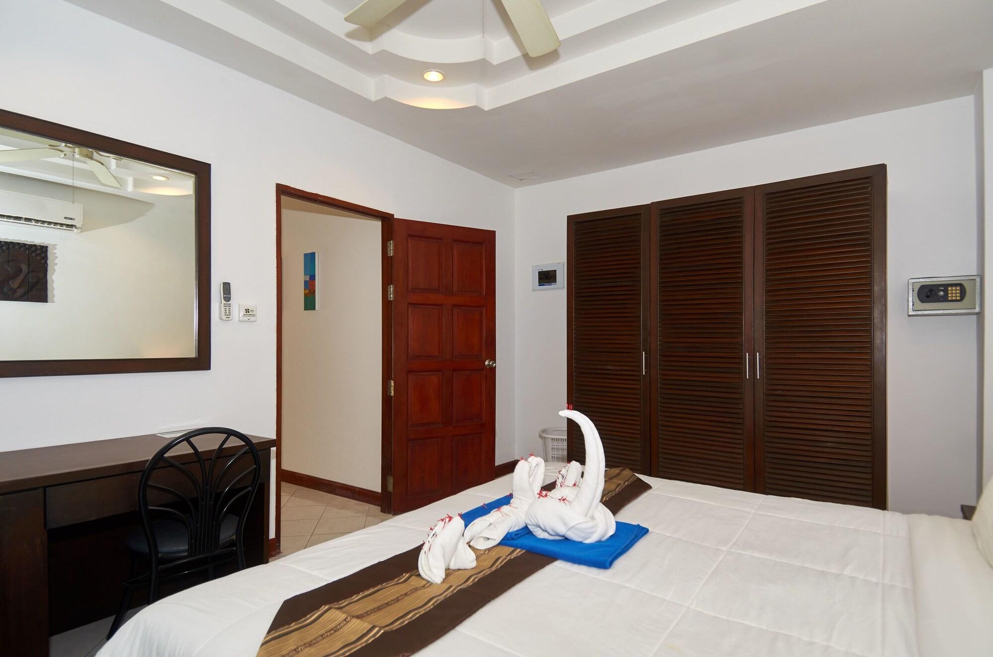 Phuket Riviera Отель 3*