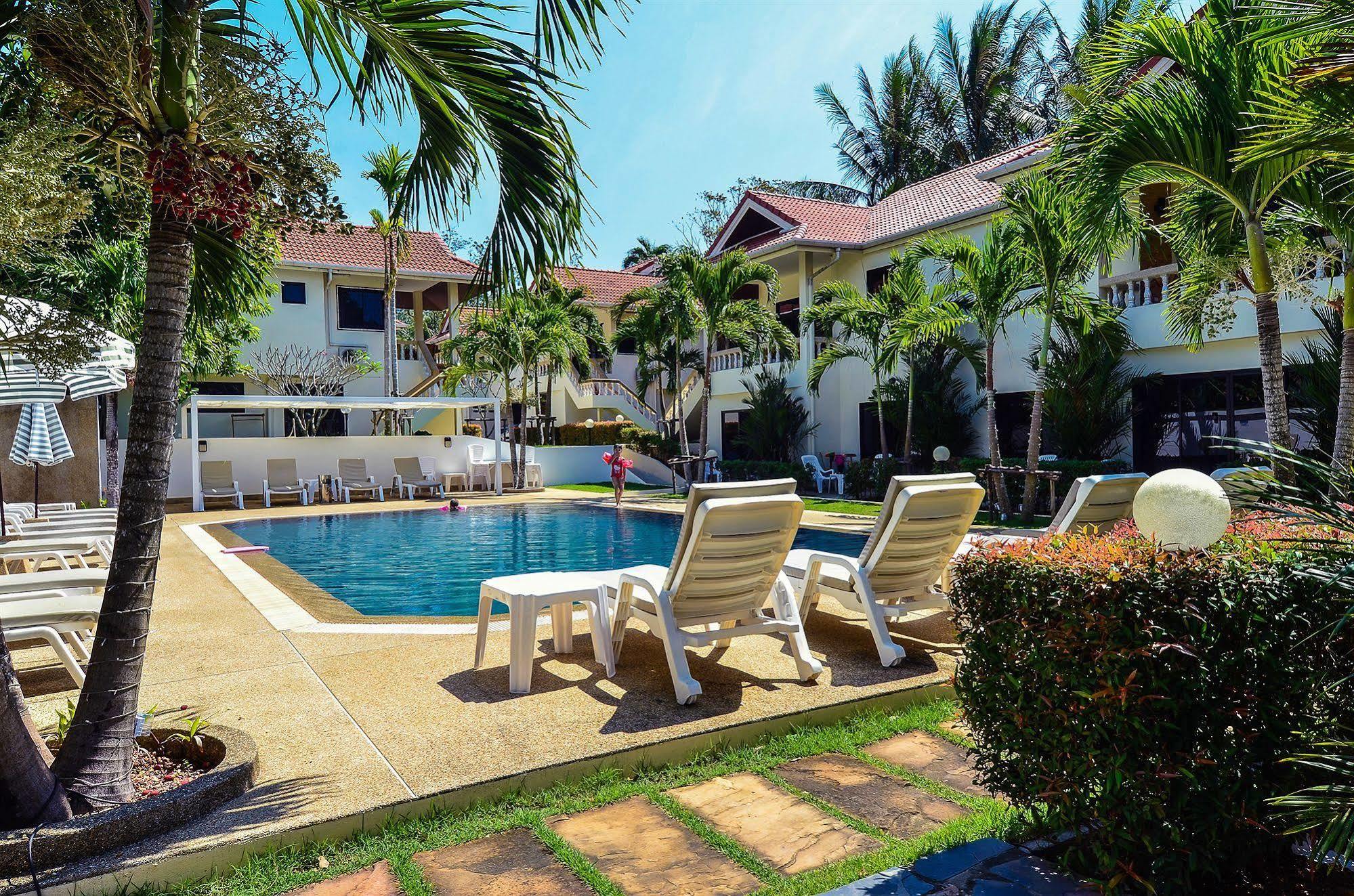 Phuket Riviera Отель